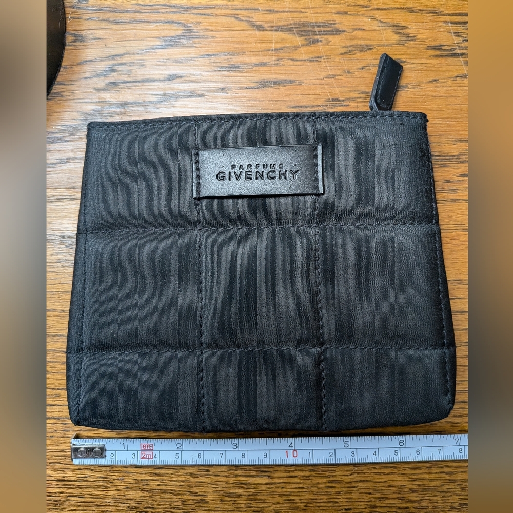 Givenchy Parfums Makeup Bag/Cosmetics Clutch